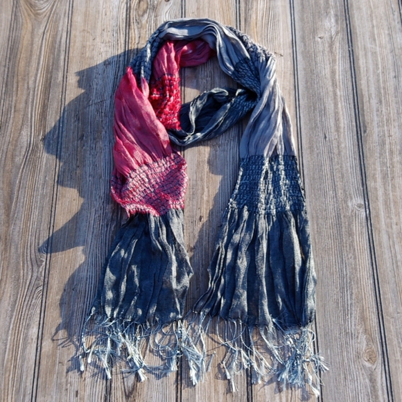 Accessories - Lightweight Stretchy Fringe Scarf